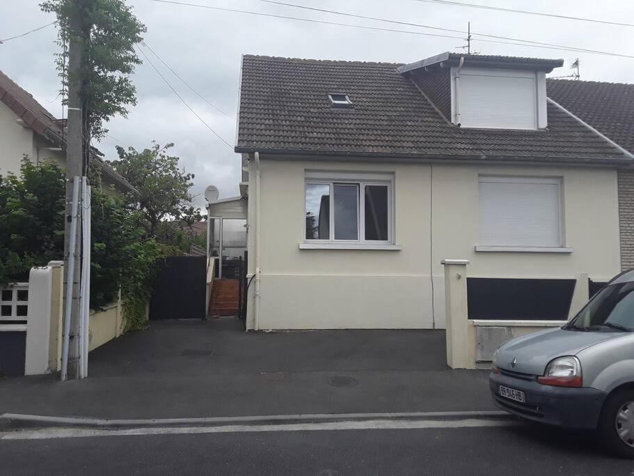 Maisonnette 28 M2 Au Fond Du Jardin Calme&Confort モンドヴィル エクステリア 写真
