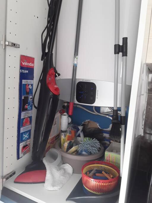 Maisonnette 28 M2 Au Fond Du Jardin Calme&Confort モンドヴィル エクステリア 写真